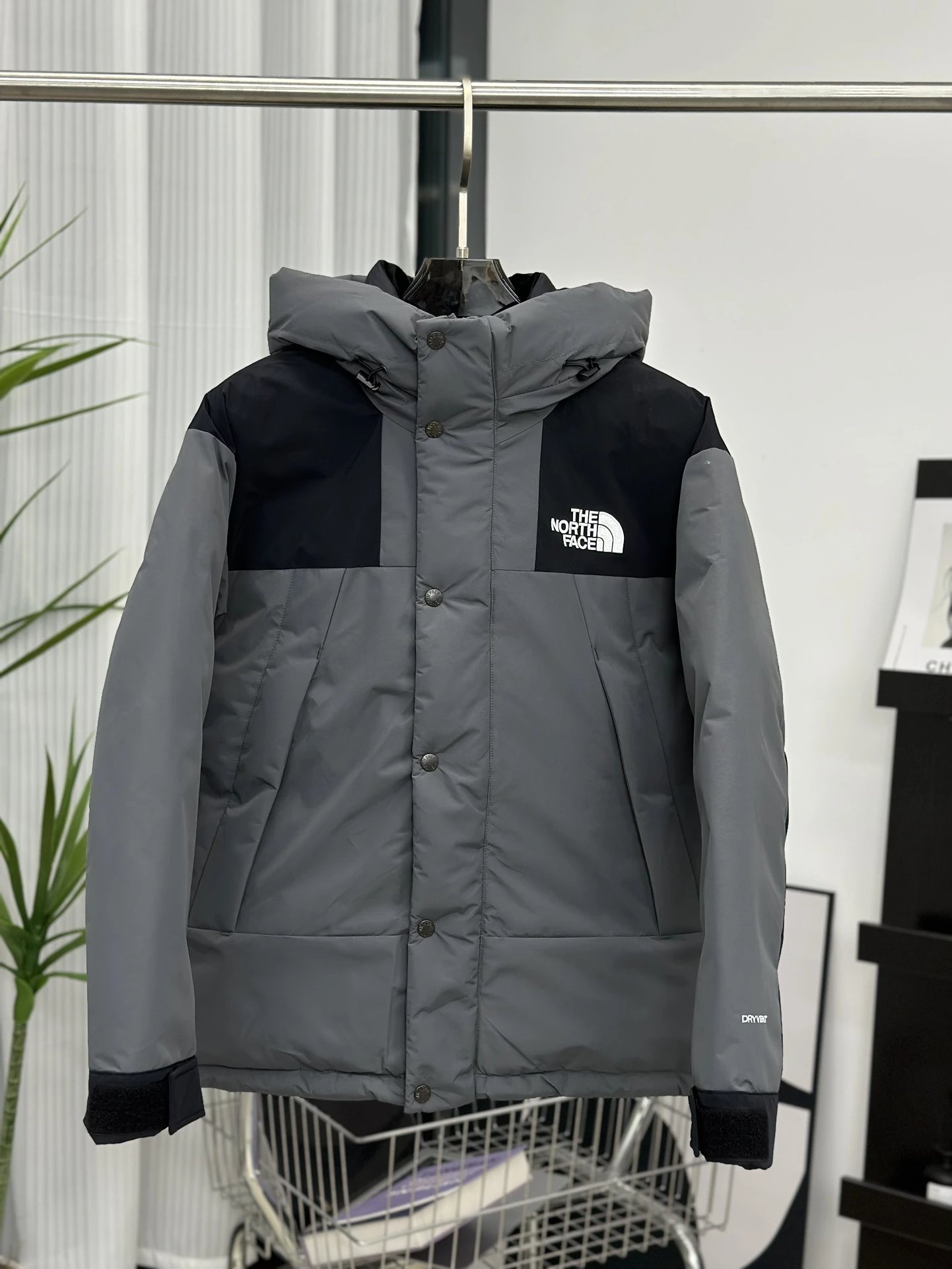 90 submachine jacket, down jacket, graphite gray