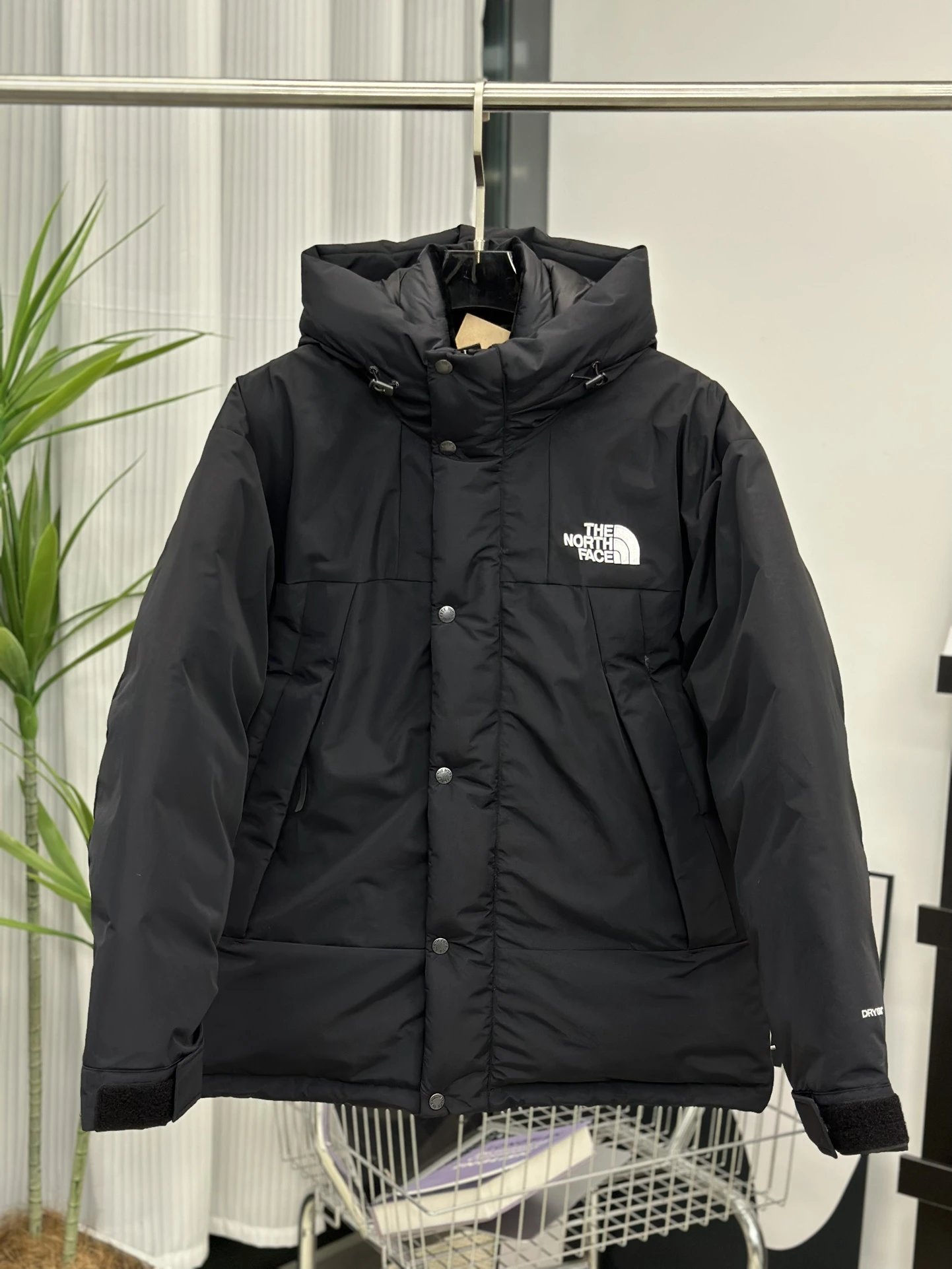 90 submachine jacket, down jacket, black