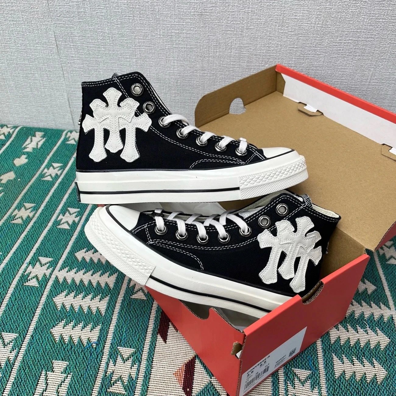Crocon Canvas Shoes