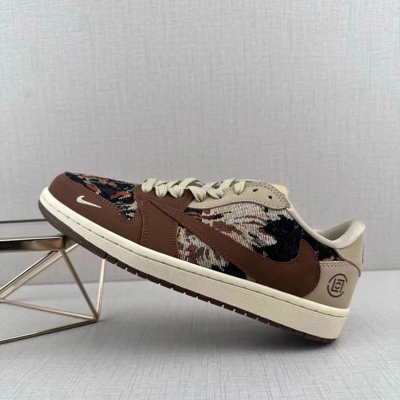 Collaboration Brown