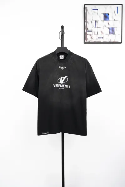 Vetements Logo Print Washed Black T-Shirt - 1