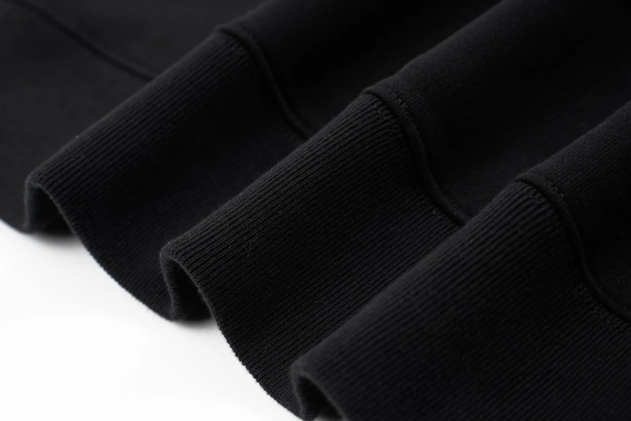 Design 'It's Saint' Gothic Print Black Hoodie - 8