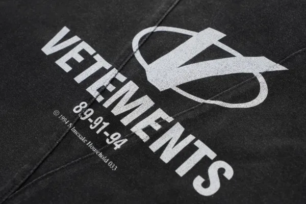Vetements Logo Print Washed Black T-Shirt - 7