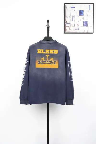Design Long Sleeve Tee with Gold Graphic Print Navy T-Shirts - 4