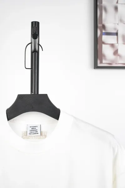 Vetements Logo Print Black T-Shirt - 9