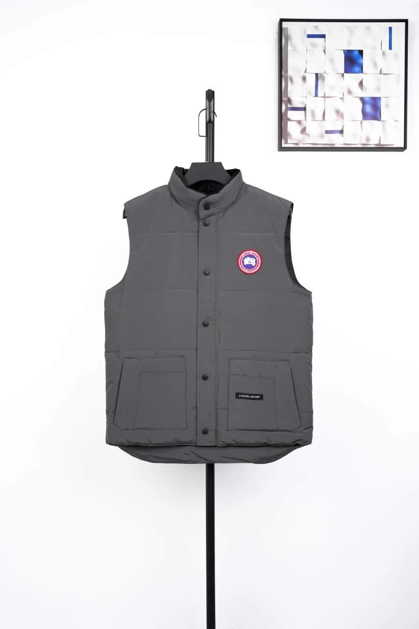 Canada Goose Men's Arctic Program Quilted Down Vest, Charcoal Grey, Insulated Slim Fit 1