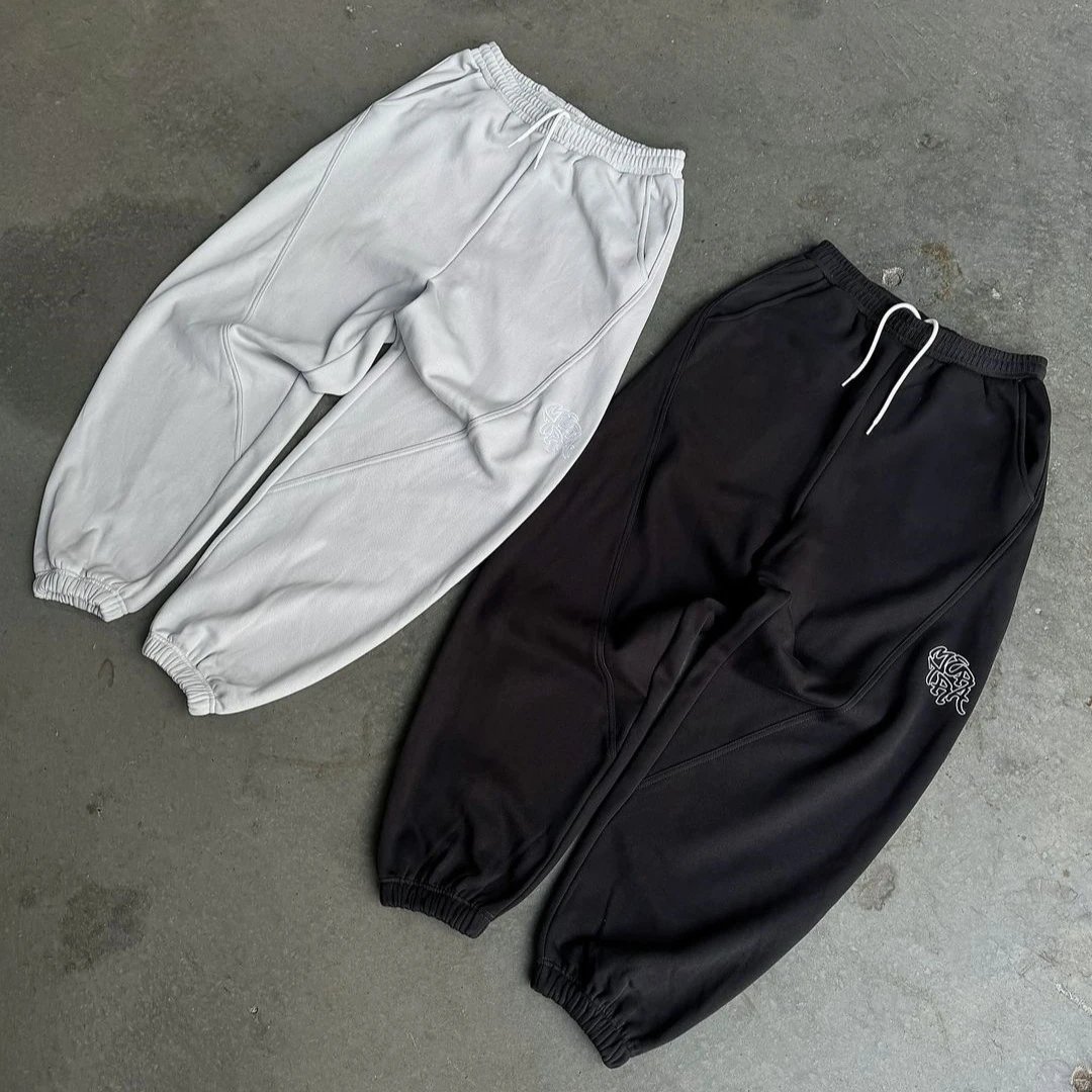 09 Black