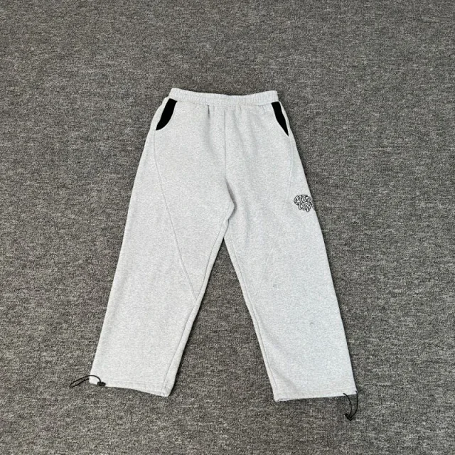 Corteiz Tracksuits Logo Tracksuit with Contrast Piping product detail image 4