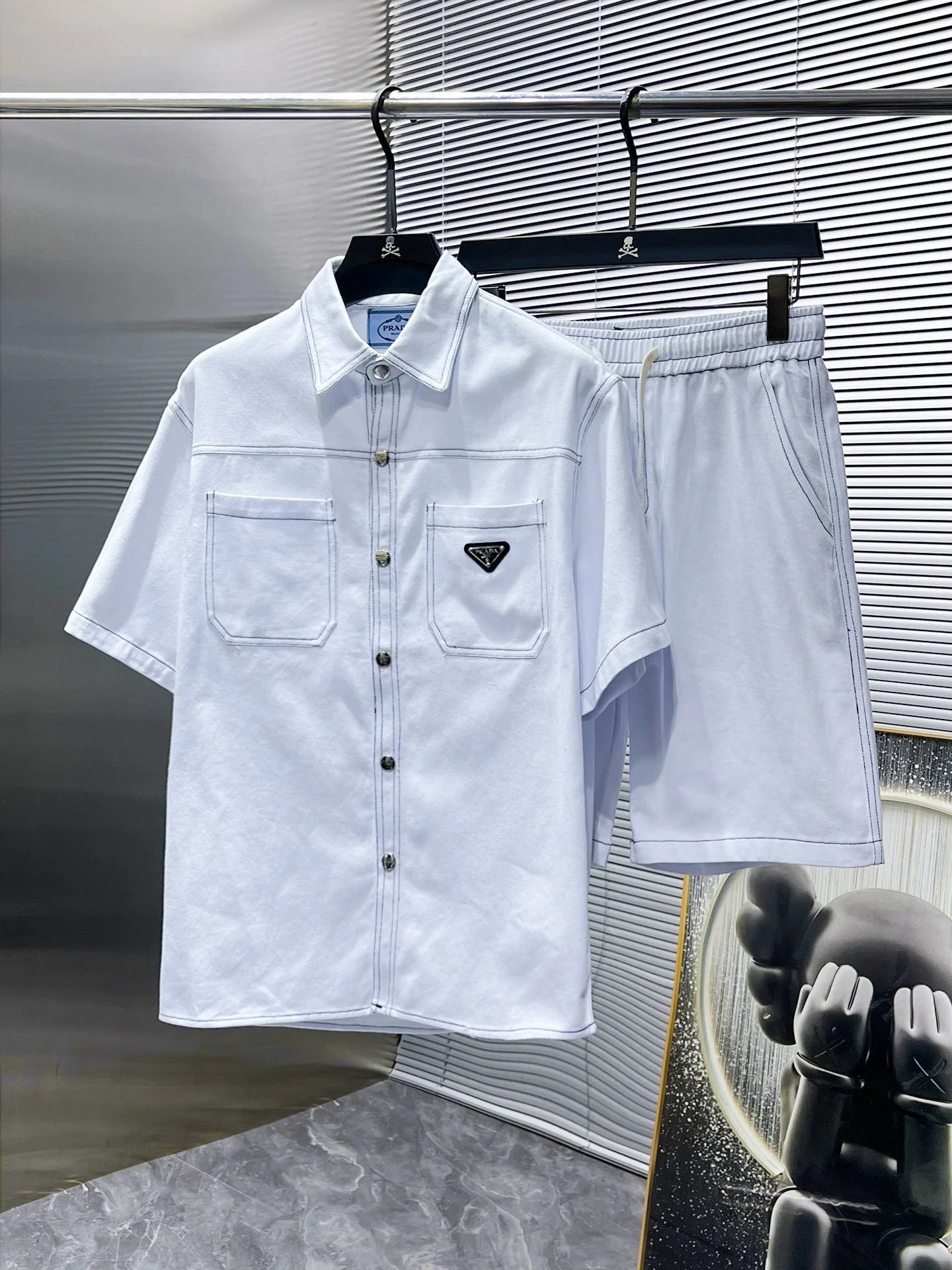 Balenciaga Logo Print Half-Zip Polo Shirt and Shorts Set Beige - 3