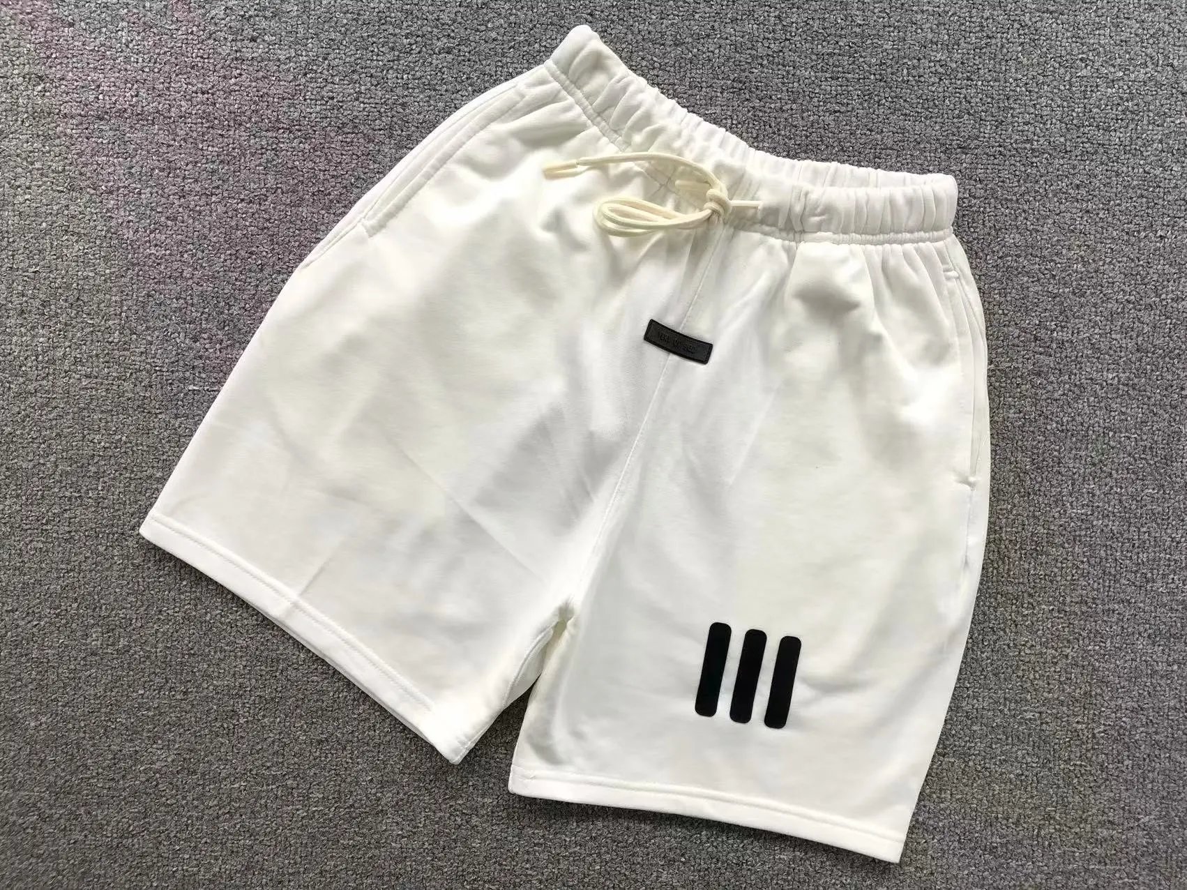 Essentials Shorts — 11 colorway — USFans Spreadsheet photo