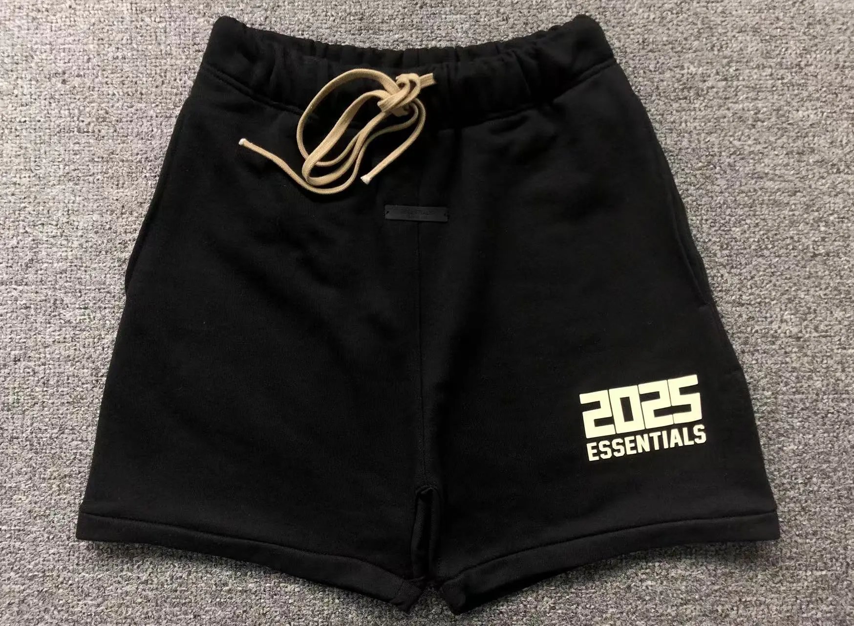 Essentials Shorts — 1 colorway — USFans Spreadsheet photo