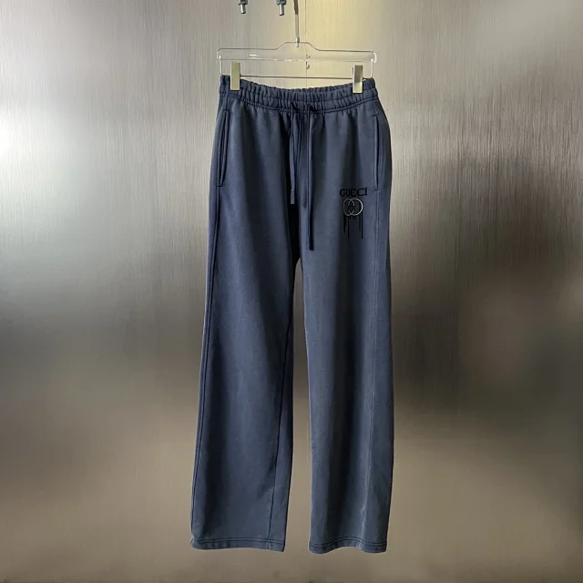 Gucci Tracksuits Crewneck sweatshirt and drawstring straight-leg pants set with logo print product detail image 4