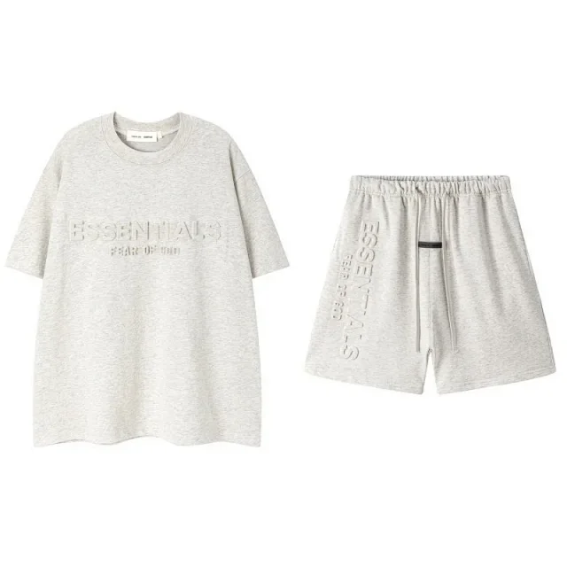 Fear of God Matching Sets Essentials logo crewneck T-shirt and shorts set product detail image 8