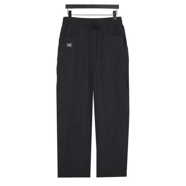 Prada Cargo Pants Black - 14