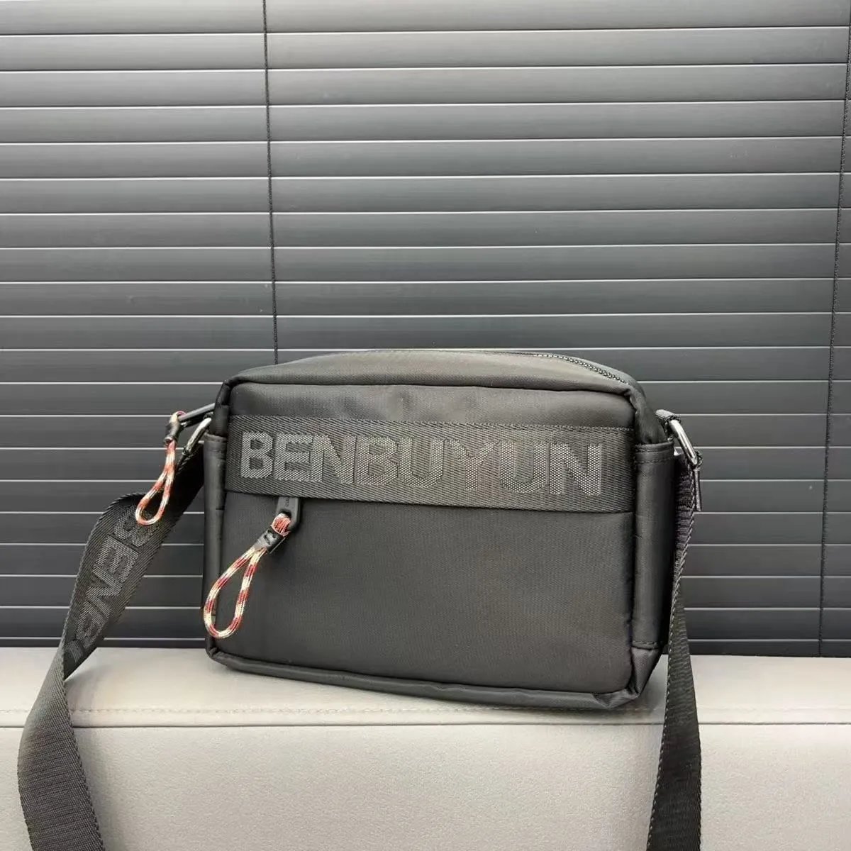 Design BENBUYUN Utility Crossbody Bag Gray Crossbody Bags
