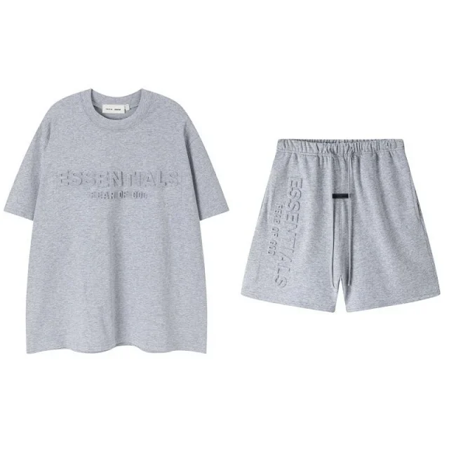 Fear of God Matching Sets Essentials logo crewneck T-shirt and shorts set product detail image 7