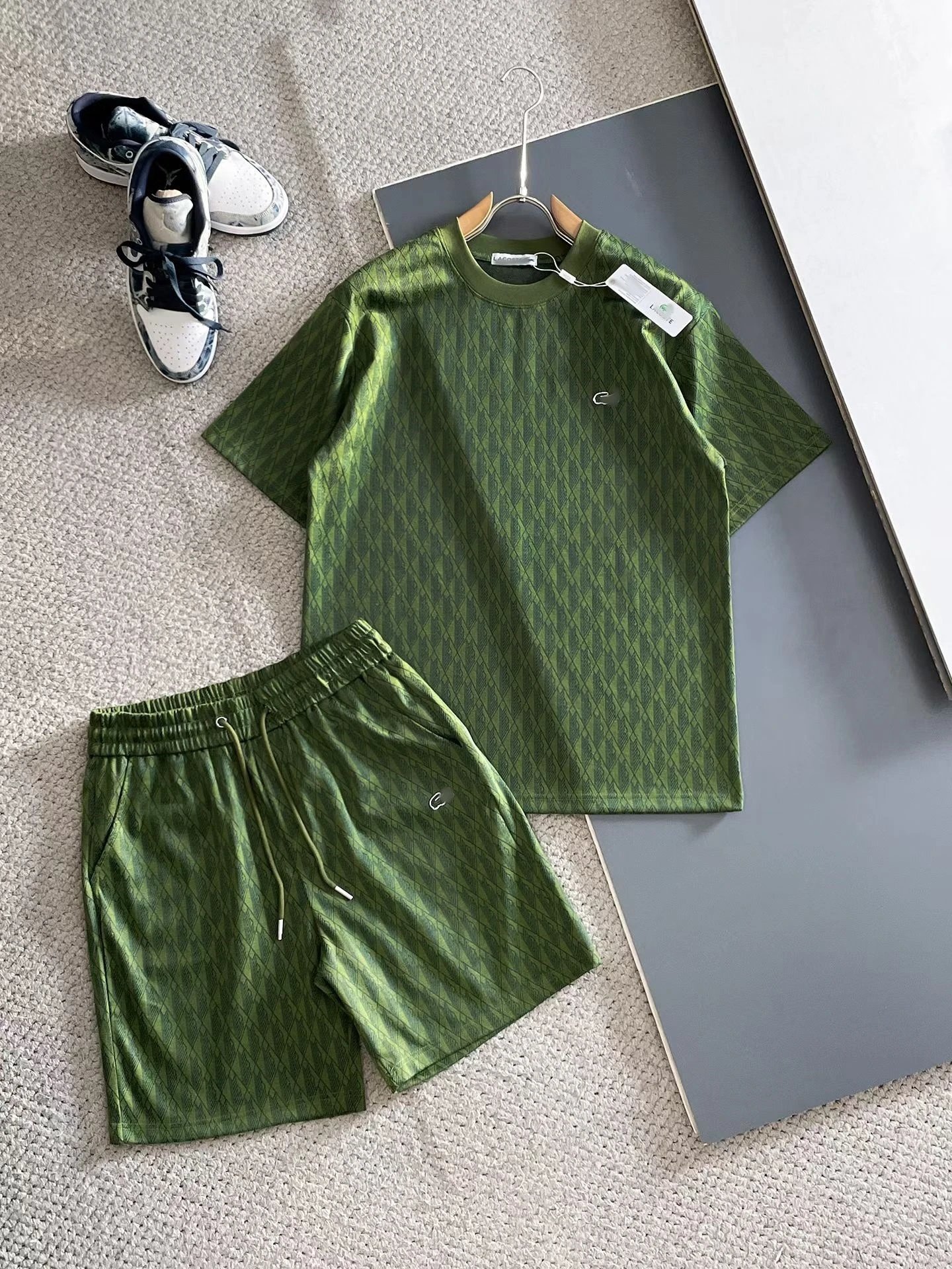 Lacoste Monogram Print Gray T-Shirt and Shorts Set - 9