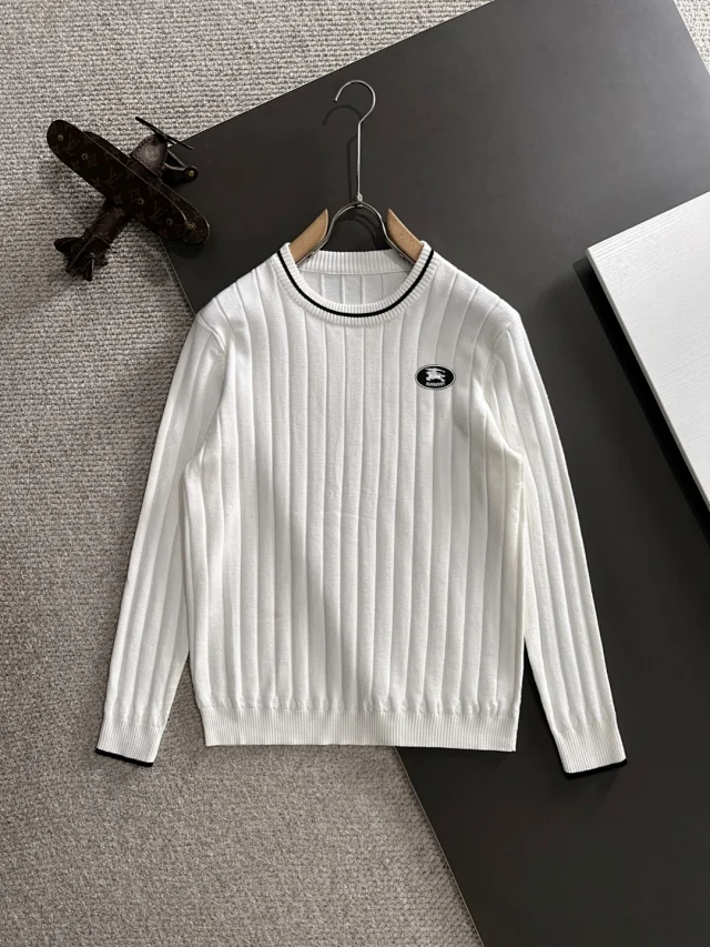 Burberry Knitwear Ribbed Crewneck Sweater product detail image 2