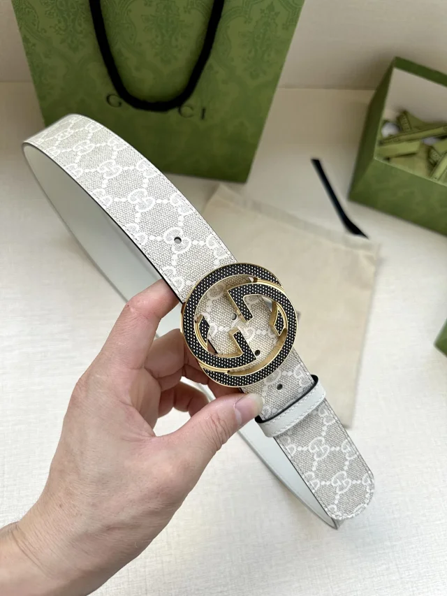 Louis Vuitton Belts Textured belt with LV-letter buckle product detail image 14