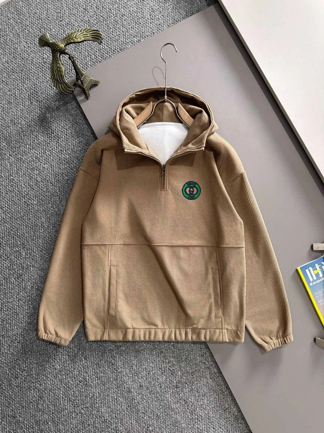 Design Zip-Up Hoodie Gray with Gold Embroidered Logo - 12