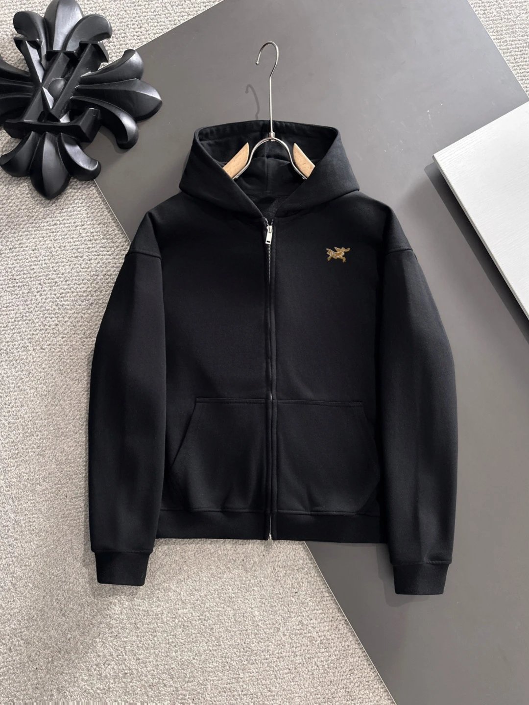 Design Zip-Up Hoodie Gray with Gold Embroidered Logo - 9