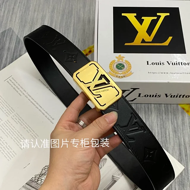Louis Vuitton Belts Textured belt with LV-letter buckle product detail image 3