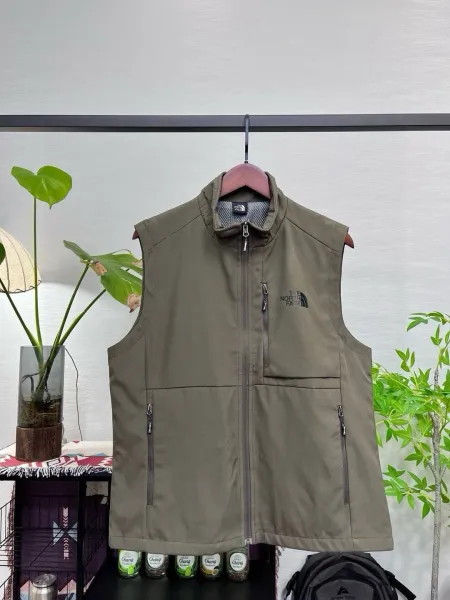 Design Fleece Vest Beige with Black Zippers Vest Outerwear.vest - 16