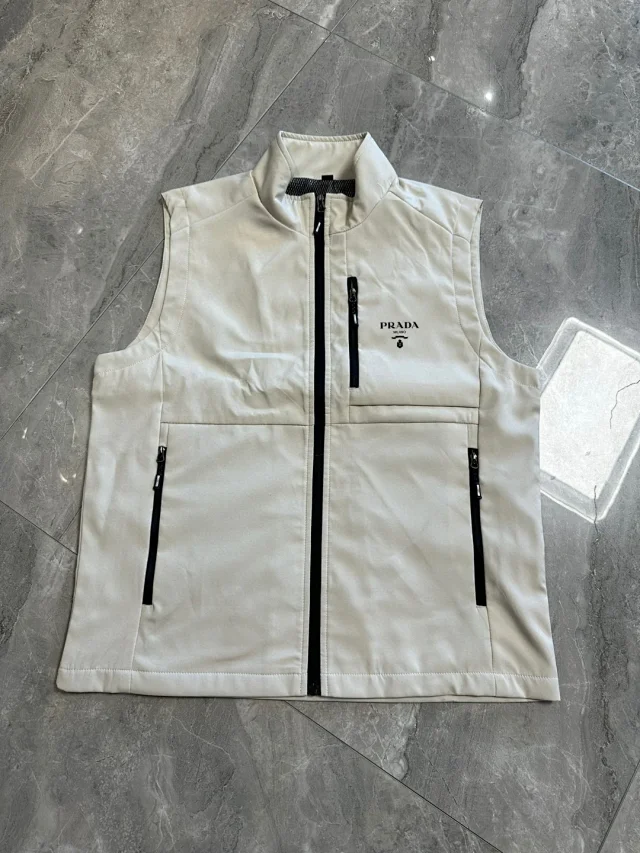 The North Face Vests Stand-Collar Zip-Front Softshell Vest product detail image 12