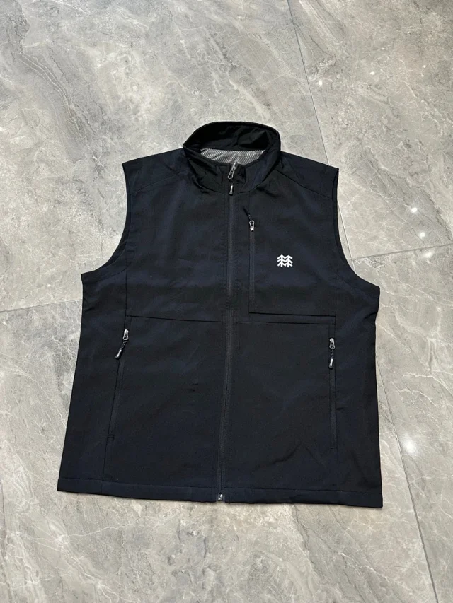 The North Face Vests Stand-Collar Zip-Front Softshell Vest product detail image 11