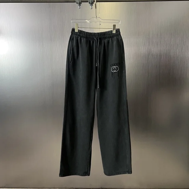 Gucci Tracksuits Crewneck sweatshirt and drawstring straight-leg pants set with logo print product detail image 7