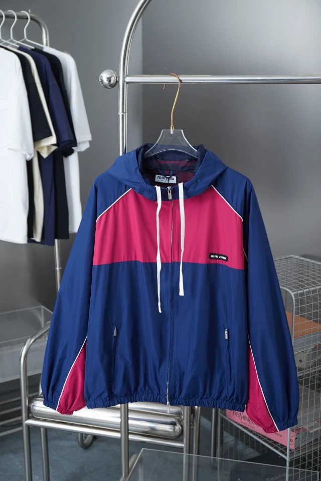 Balenciaga Jackets Zip-Up Windbreaker product detail image 2