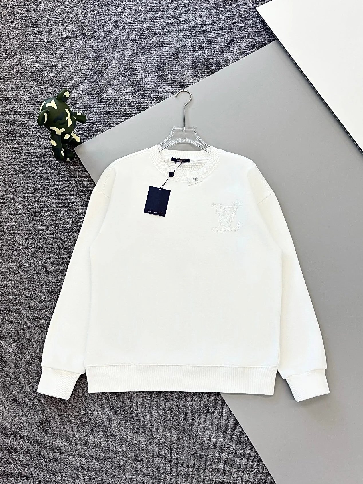 Burberry Hoodies & Sweatshirts Embroidered Equestrian Crewneck Sweatshirt — 36