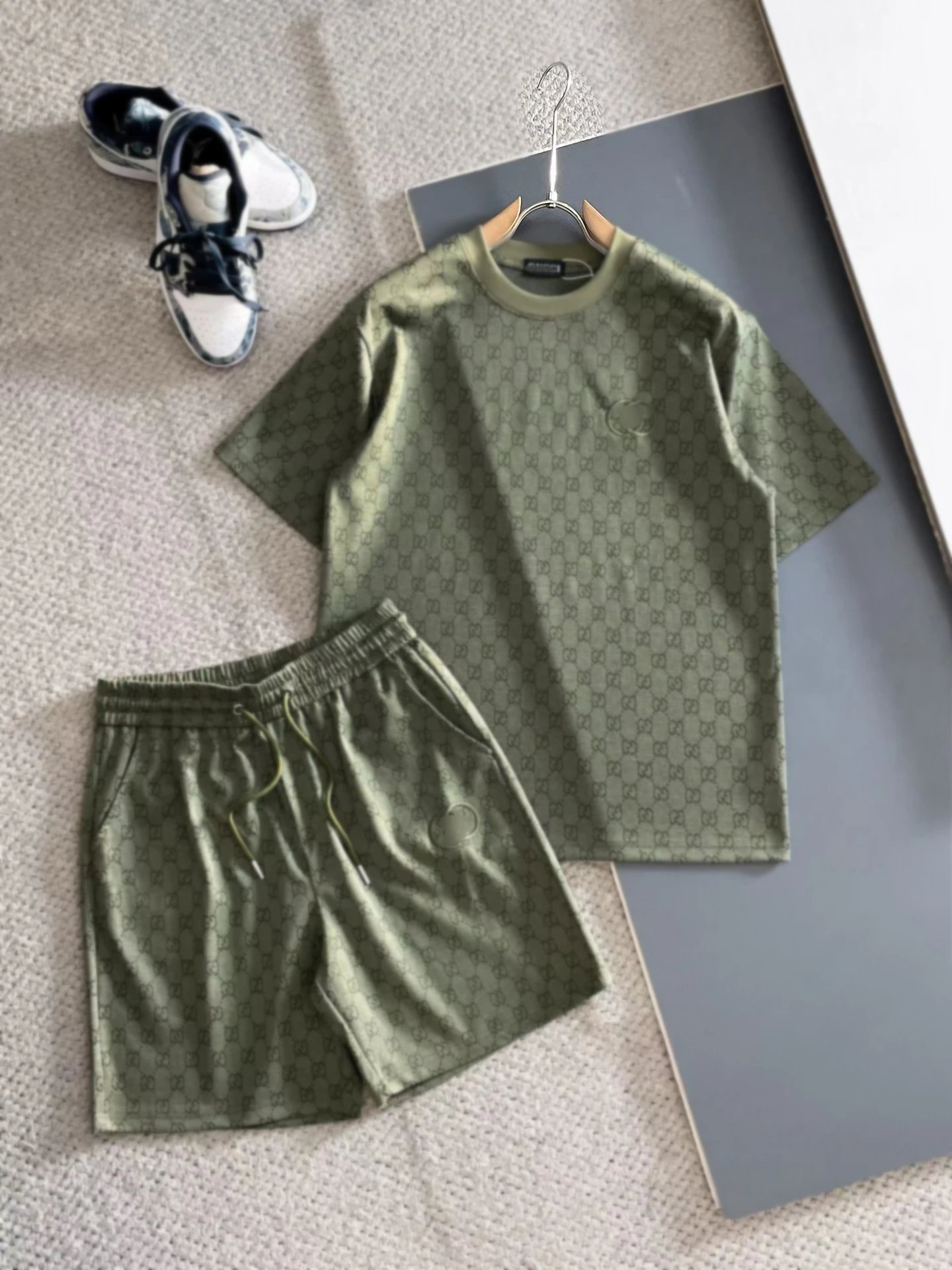 Lacoste Monogram Print Gray T-Shirt and Shorts Set - 8