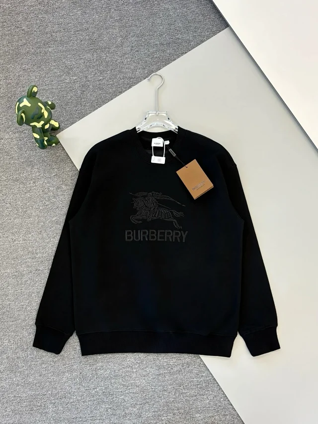 Louis Vuitton Hoodies & Sweatshirts Crewneck logo sweatshirt product detail image 5