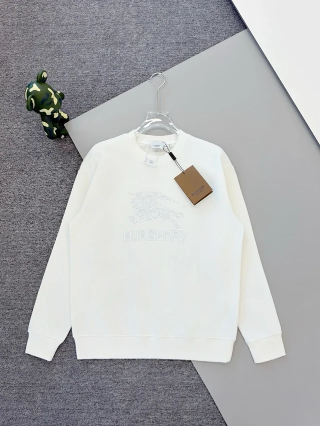 Louis Vuitton Hoodies & Sweatshirts Crewneck logo sweatshirt product detail image 4