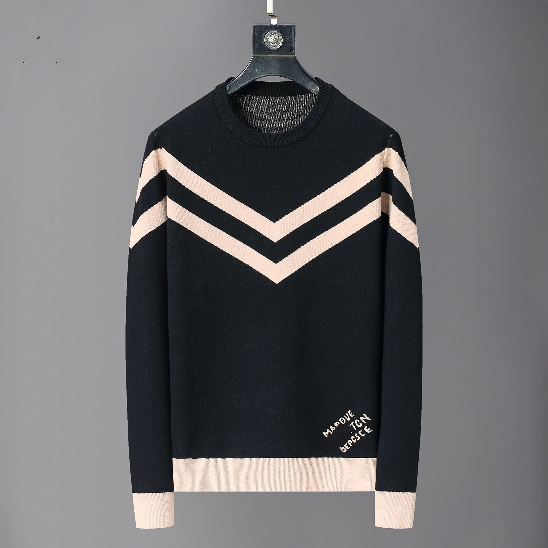 Design V-Neck Chevron Knit Sweater Black Beige