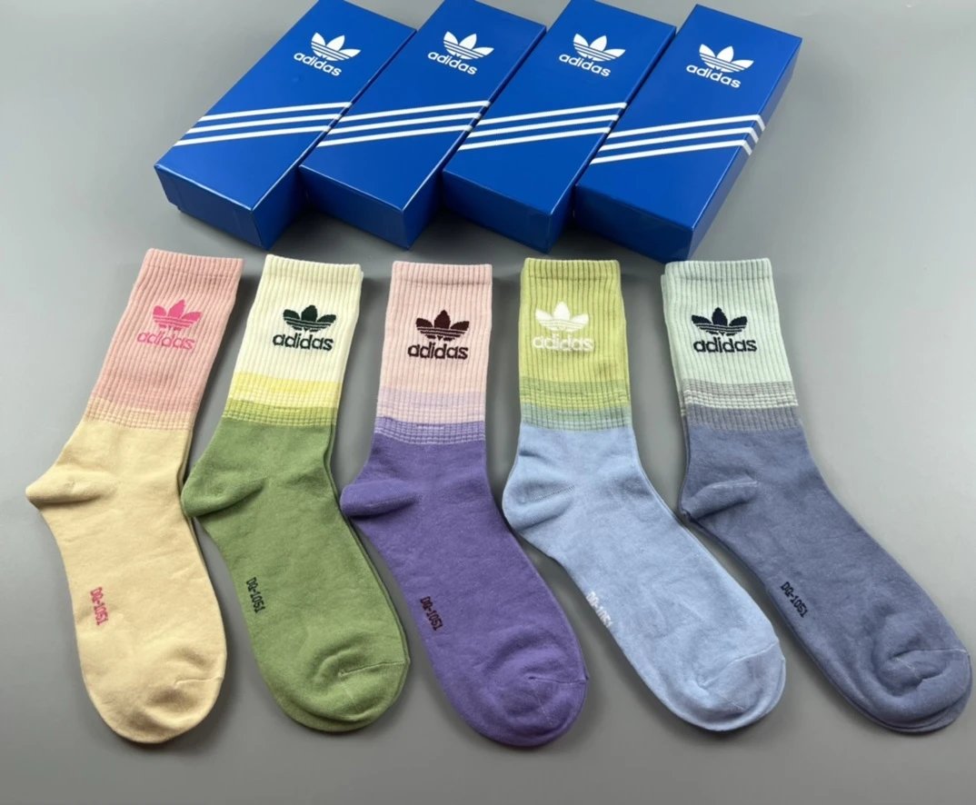 Versace Logo Socks Set in Black, White, Gray, and Navy - 17