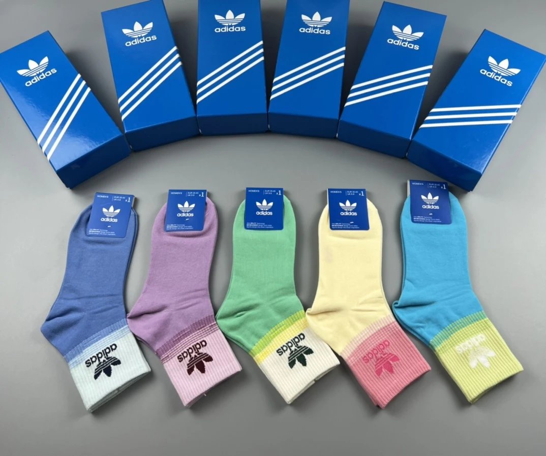 Versace Logo Socks Set in Black, White, Gray, and Navy - 13