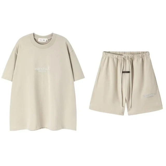 Fear of God Matching Sets Essentials logo crewneck T-shirt and shorts set product detail image 6