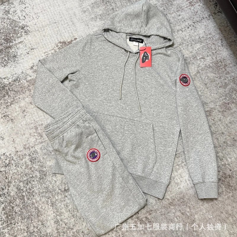 Canada Goose Matching Sets Logo-Patch Sweatshirt and Jogger Set image 8