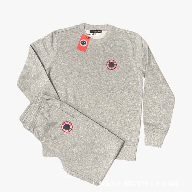Canada Goose Matching Sets Logo-Patch Sweatshirt and Jogger Set image 3