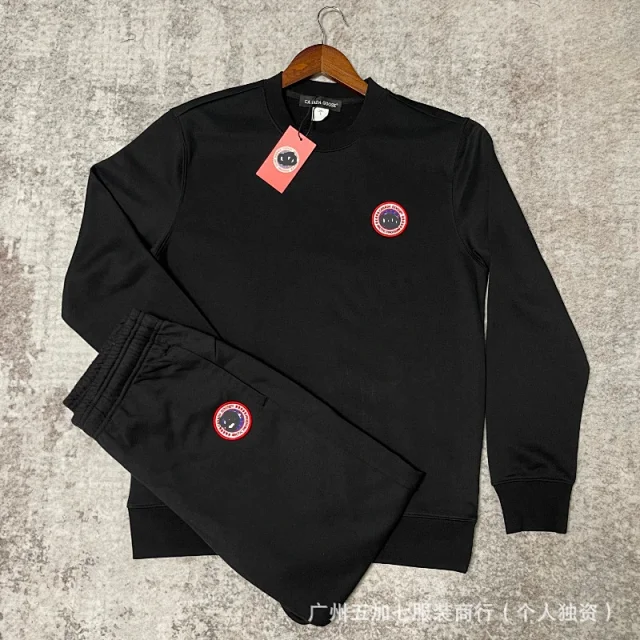 Canada Goose Matching Sets Logo-Patch Sweatshirt and Jogger Set product detail image 3