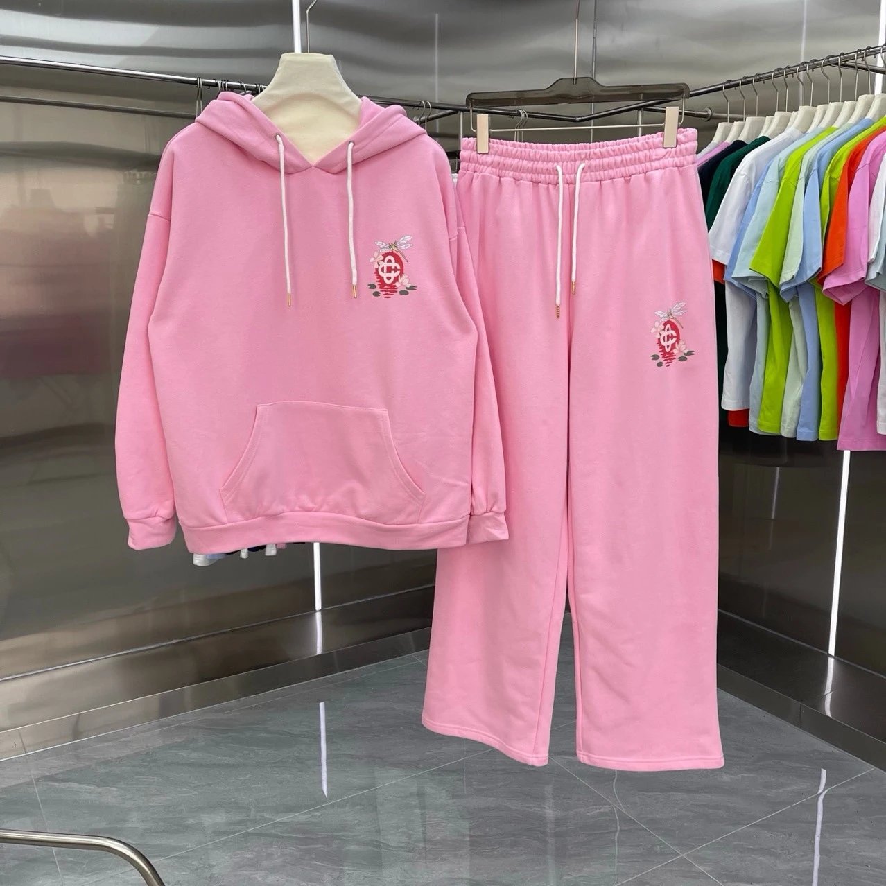 Design Embroidered Dragonfly Strawberry Hoodie and Sweatpants Set Black - 12