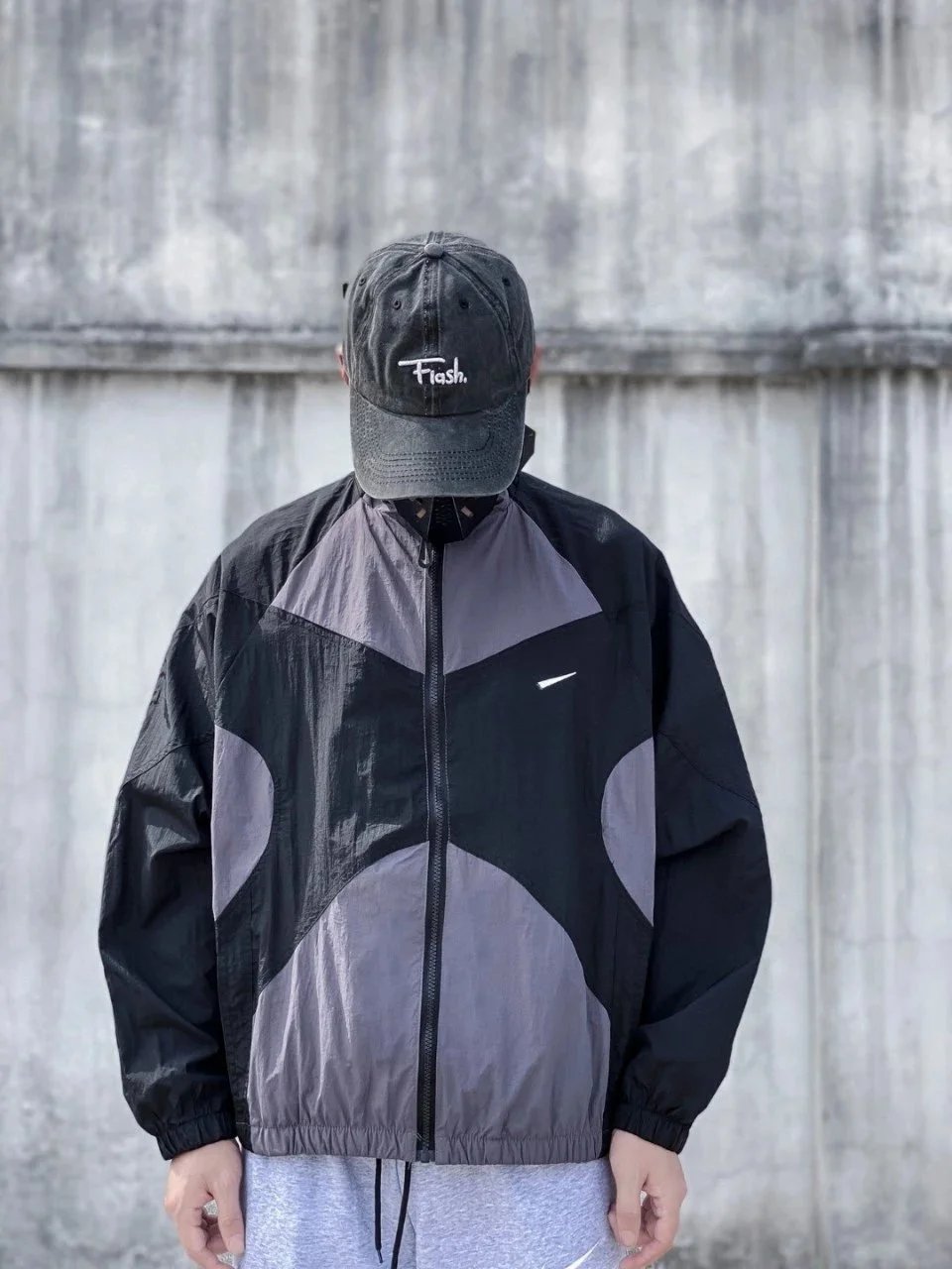 Nikeacket — dark gray colorway — USFans Spreadsheet photo