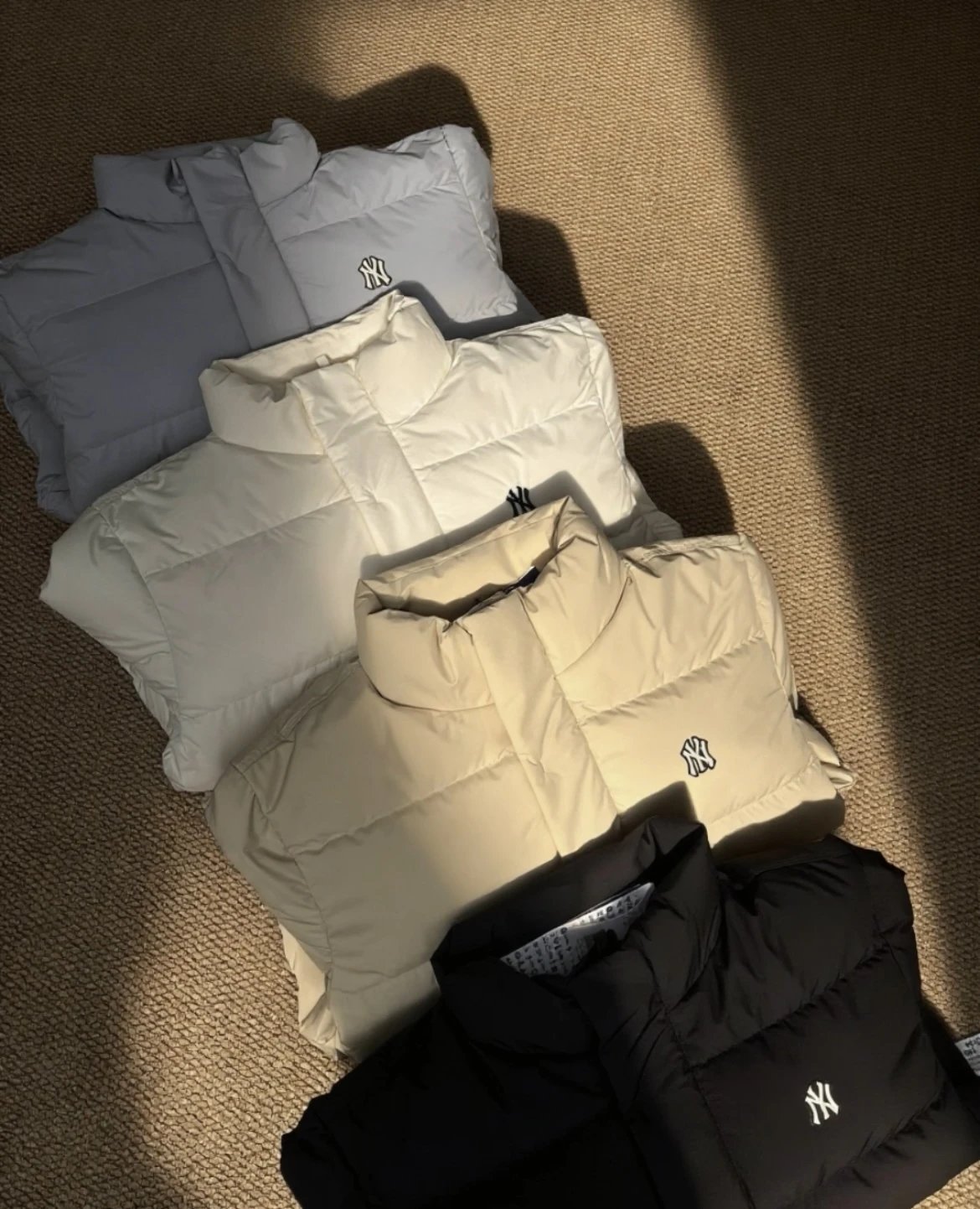 MLB Puffer Jacket White Black Logo Quilted
