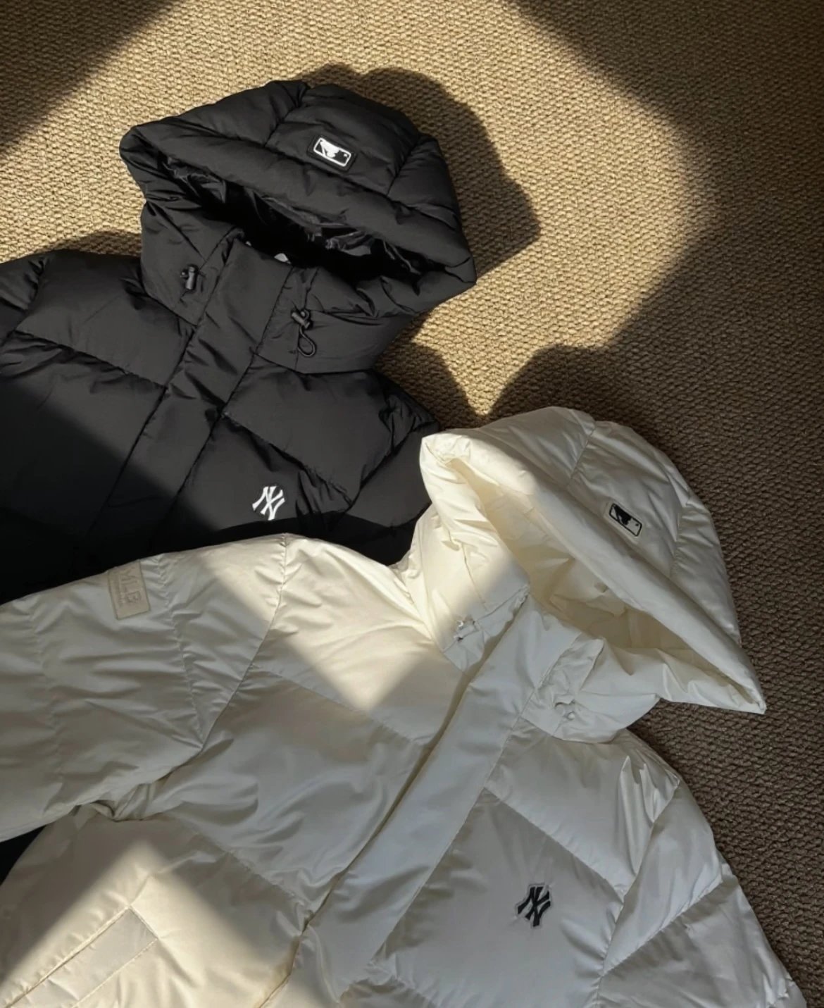 MLB Puffer Jacket White Black Logo Quilted