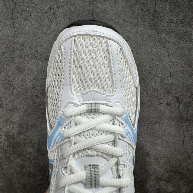New Balance Sneakers 530 product detail image 23
