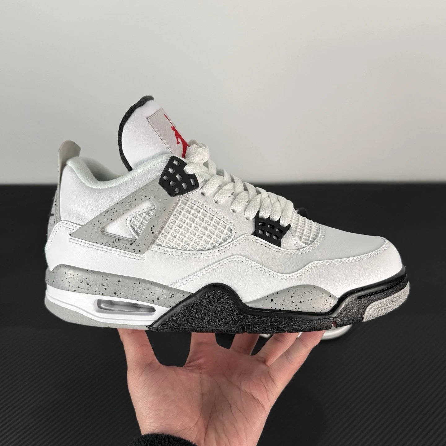 Qiao 4 White Grey 840606-192