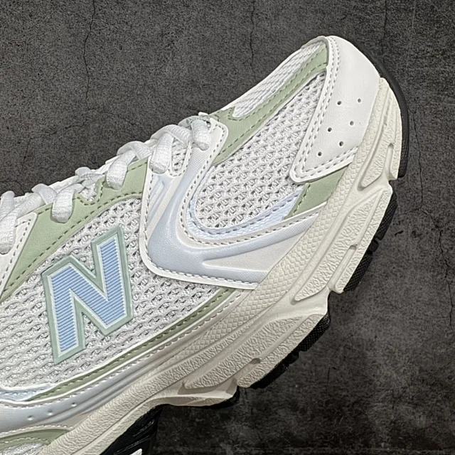 New Balance Sneakers 530 product detail image 15