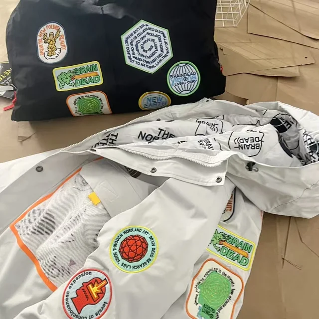 The North Face Down Jackets Hooded embroidered patchwork jacket product detail image 4